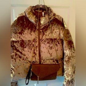 Wander Crushed Velour Cropped Puffer Jacket